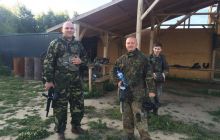 Zdjęcia ze strzelaniny na kulki z farbą