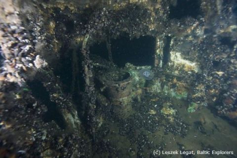 Nurkowanie wrakowe BN Kuter Jastarnia i Ślązak ORP 304