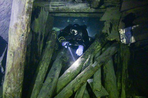 Nurkowanie w Sztolni Kowary
