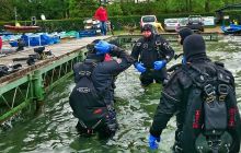 Sidemount diving