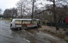 Topienie Autobusu - listopad 2008